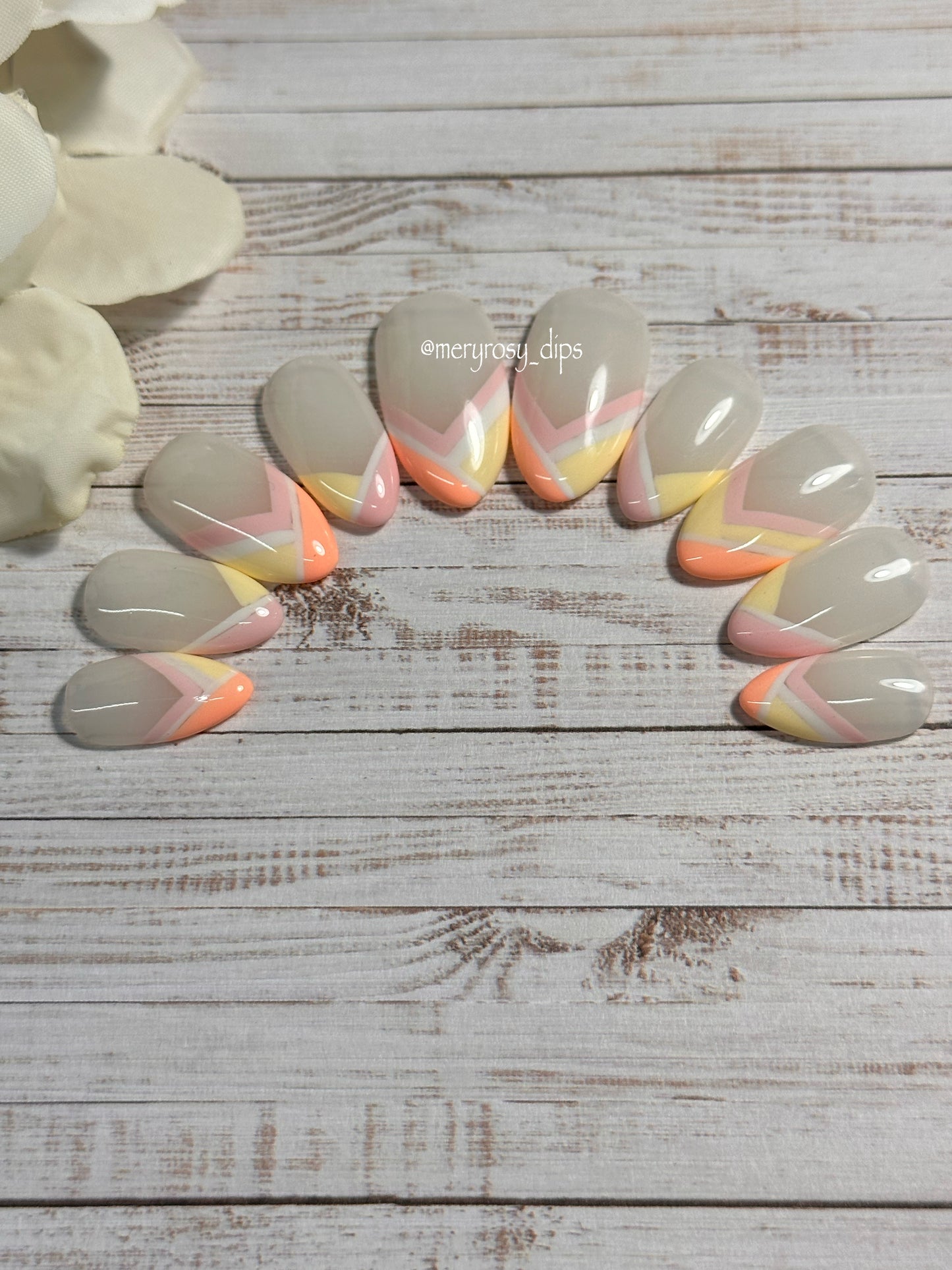 Peaches 'n Cream Pre-Designed Set