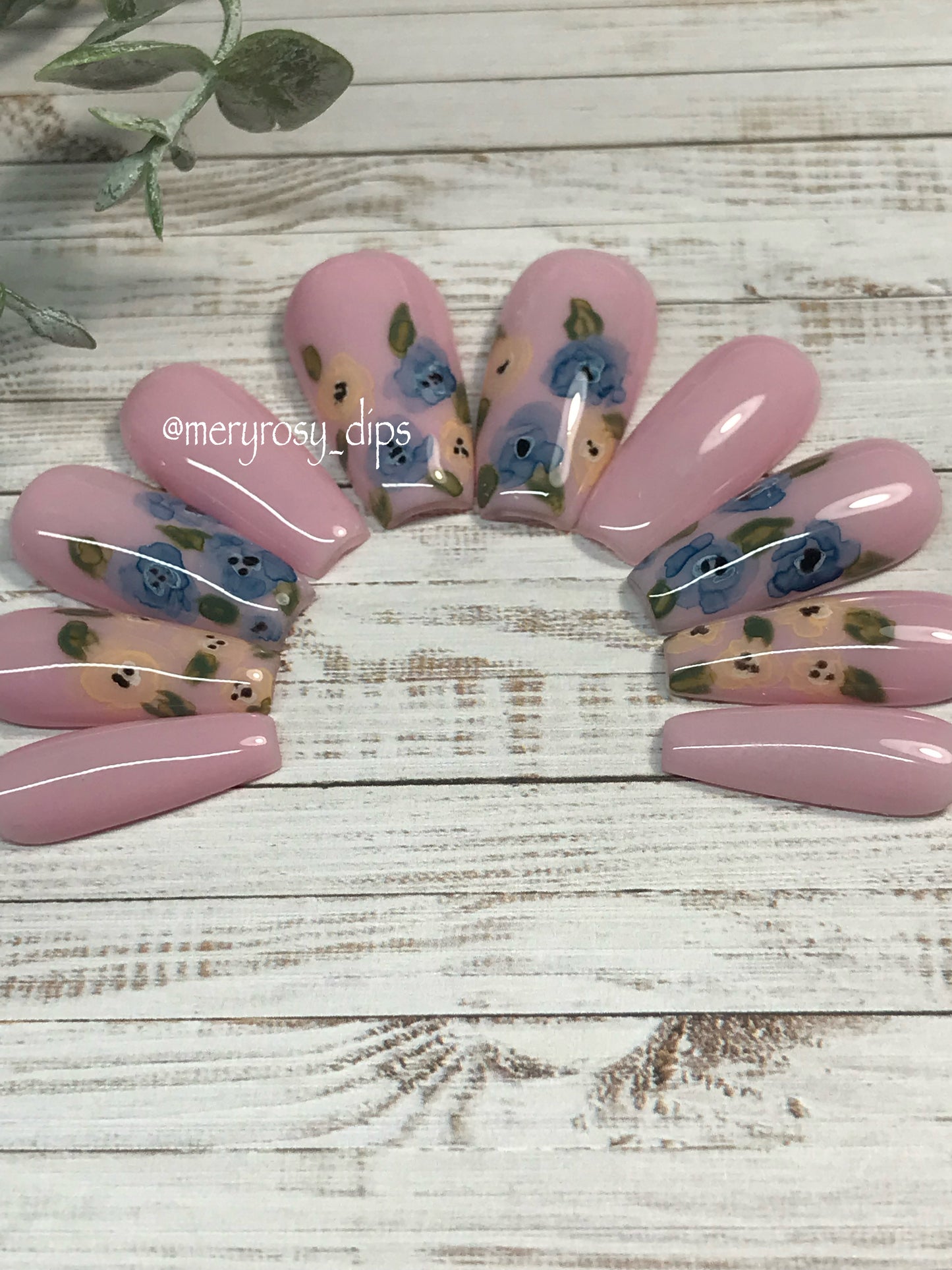 Blue Watercolor Flowers Pre-Designed Press-On Nail Set