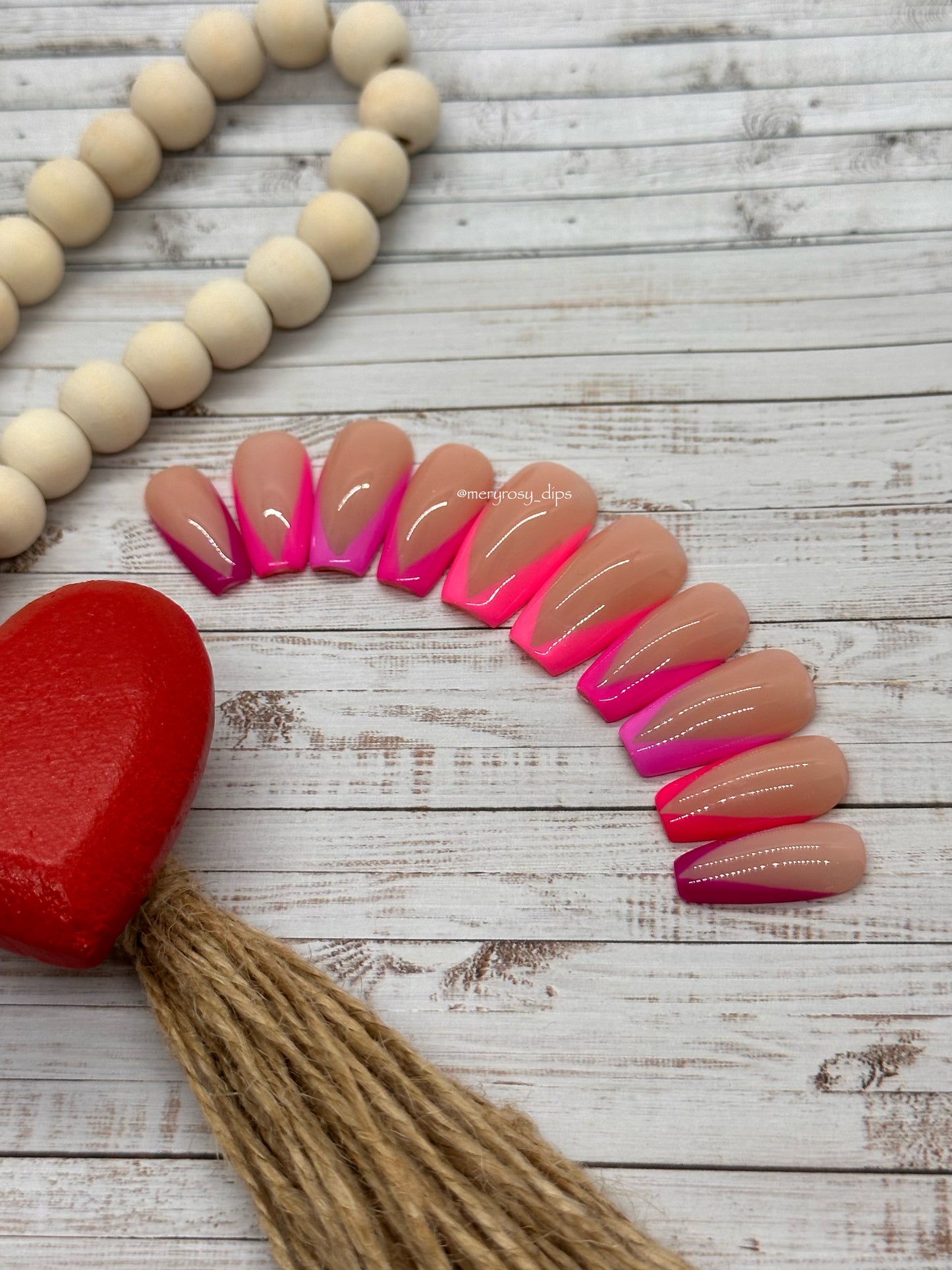 Pink Ombré V-Day Pre-Designed Set